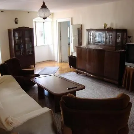 Splitska Varos Apartment *